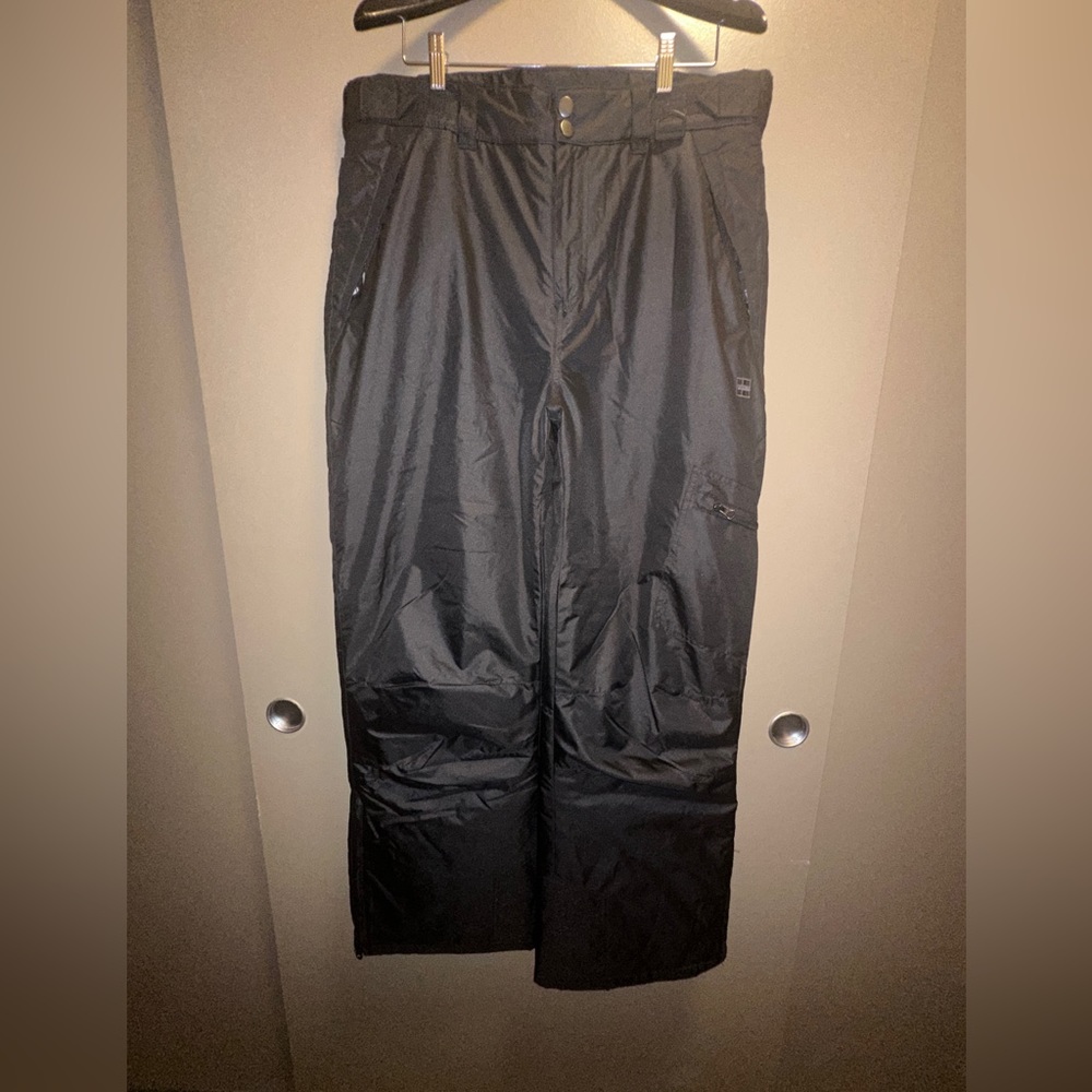 Swiss Alps cargo snow pants